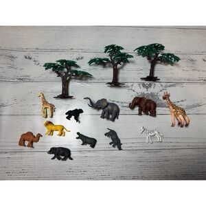 Lot Of 11 Animal Toy Figures Figurines Plastic Jungle & Trees
